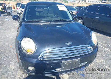 2007 Mini Cooper z USA, uszkodzony, nr VIN WMWMF33587TL78114